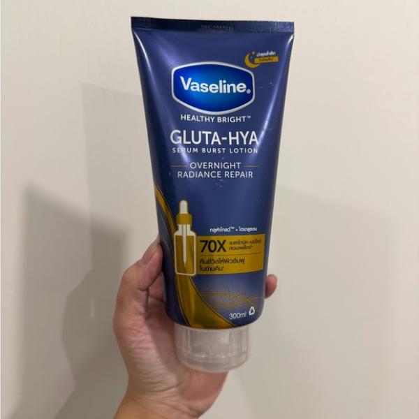Vaseline Gluta-hya Overnight Radiance Repair