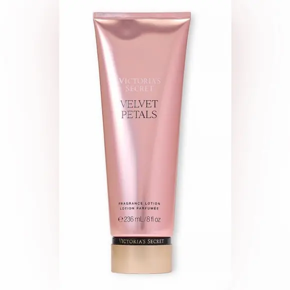 Victoria Secrets velvet Petals lotion