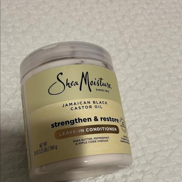 Shea Moisture Jamaican Black Castor Oil Strengthen &restore Conditiioner