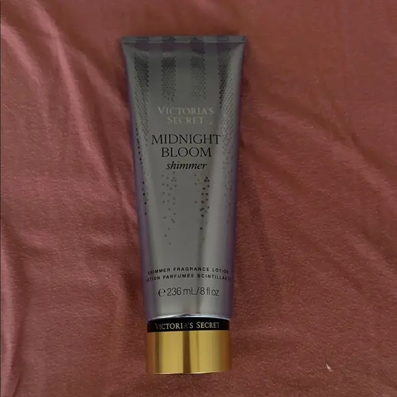 Victoria Scret Midnight Bloom Body Lotion 8oz