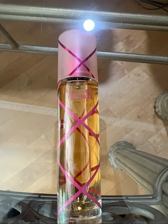 Weekend Pink Edioion Deo Spray