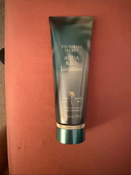 Victoria's Secret Aqua Kiss