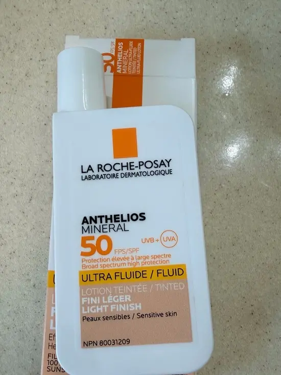 LAROSHE_POSAY ANTHENIOS 50+ INVISIBLE SPRAY 200ML
