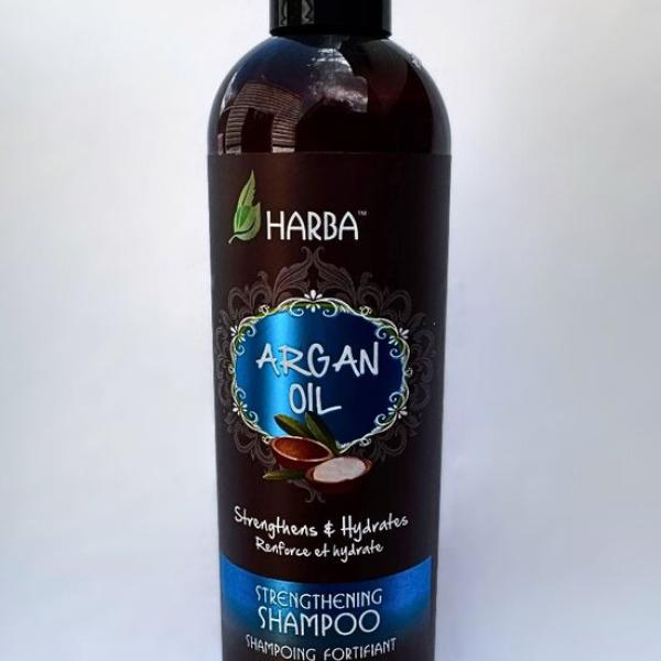 Queeny Cazara Batana Oil Shampoo