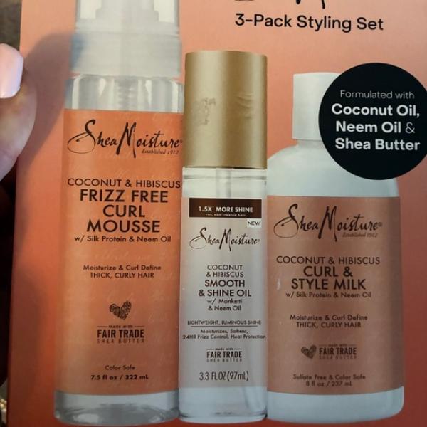 Shea Moisture Coconut & Hibiscus Frizz Free Mousse